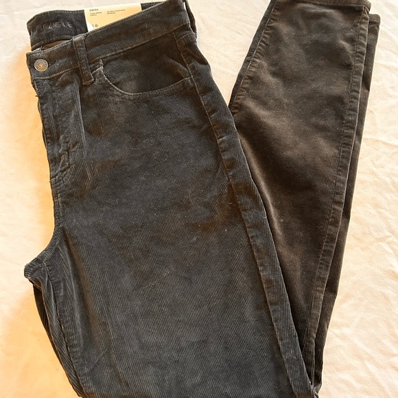 American Eagle Pants - Picture 3 of 8